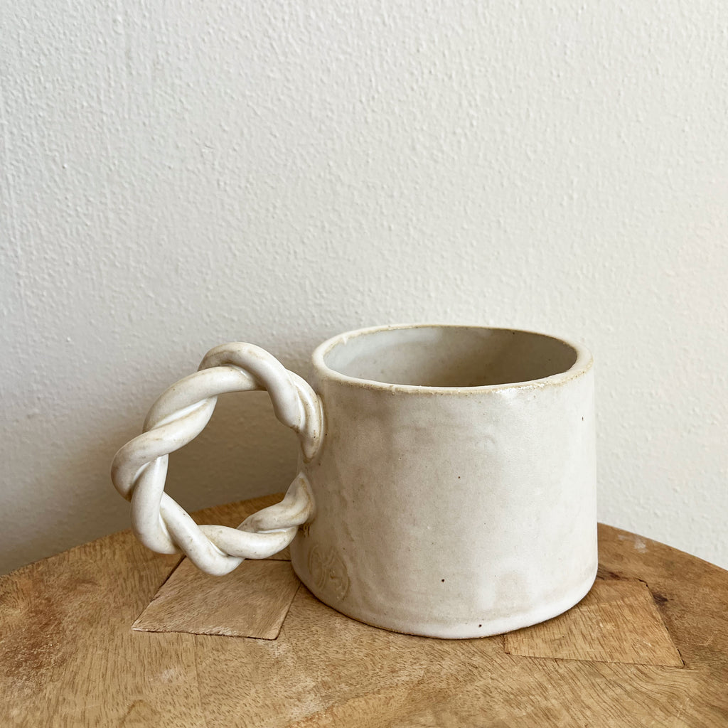 WHOLESALE Braid Handled Mug