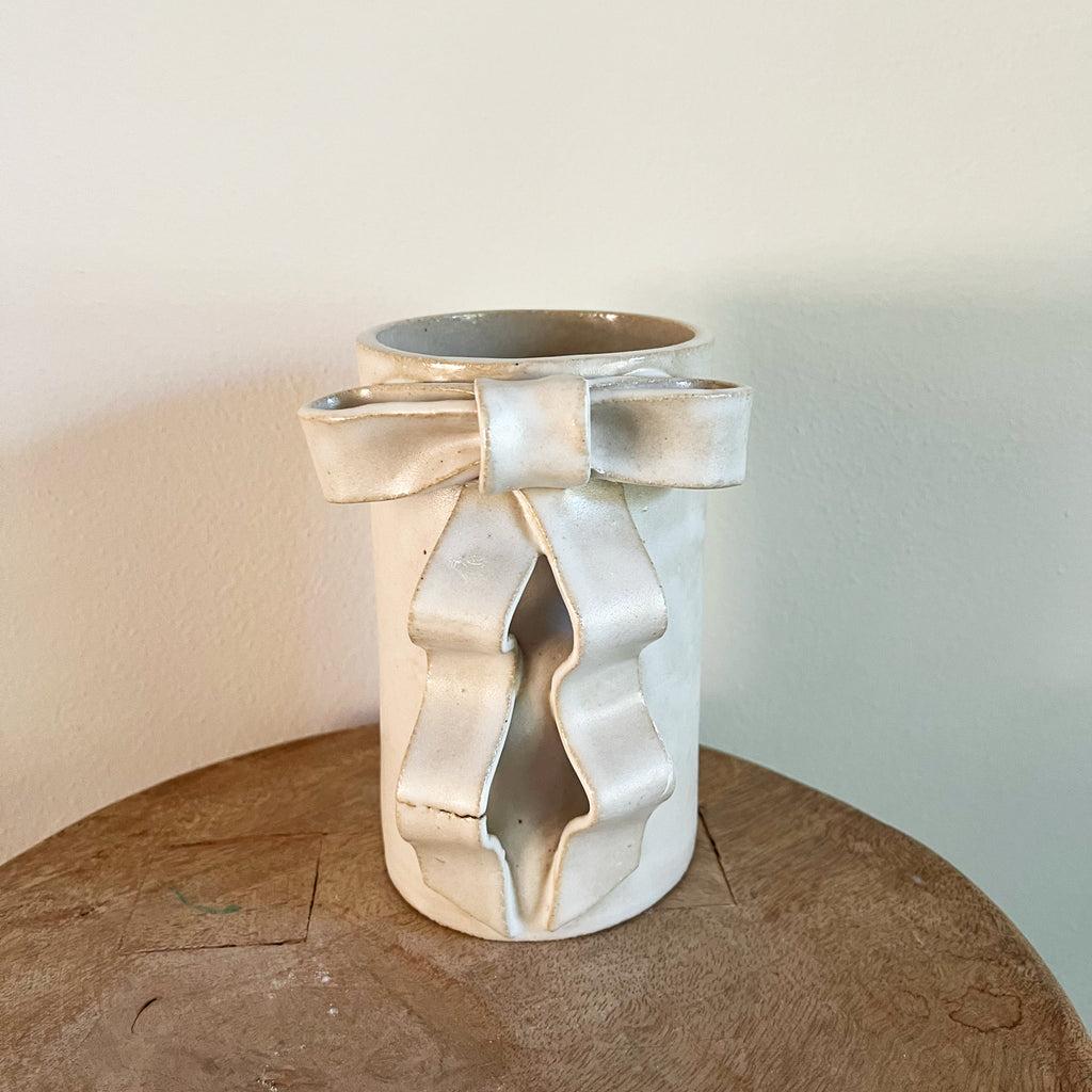 OOPS! Ribbon Bow Vase - Medium