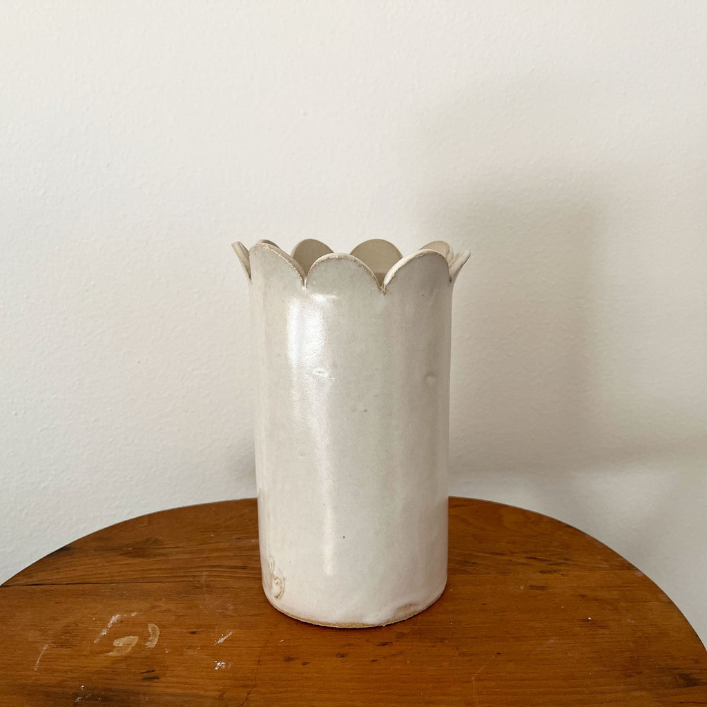 XL Scallop Vase - 10"