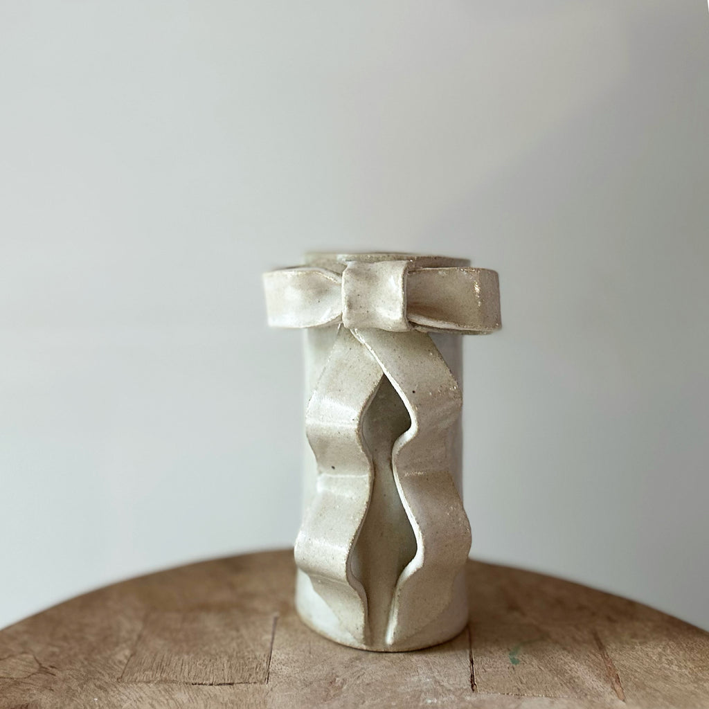 OOPS! Ribbon Bow Vase