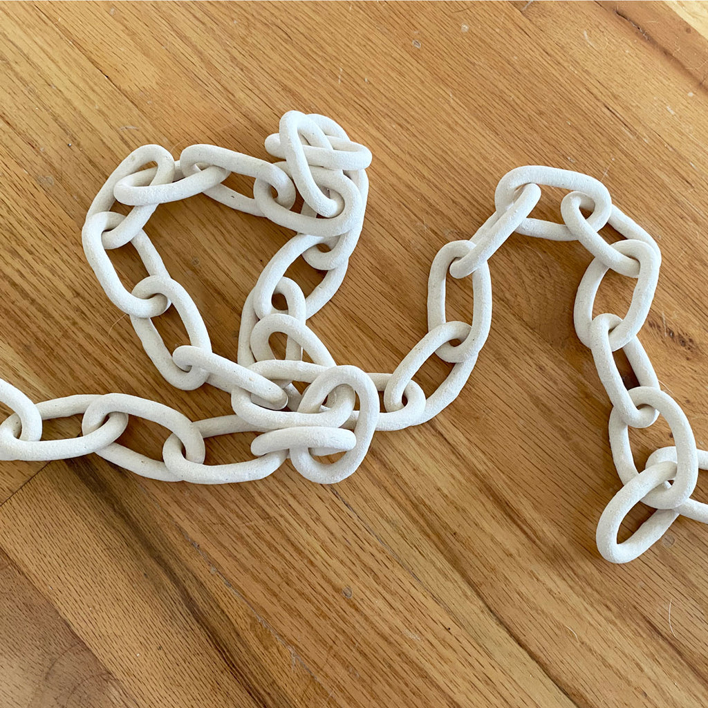 Small Porcelain Chain - White