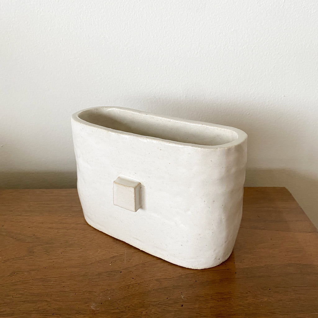 Pill-Shaped Vase with Square - White
