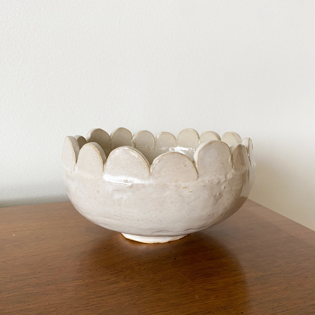 Scallop Bowl - White