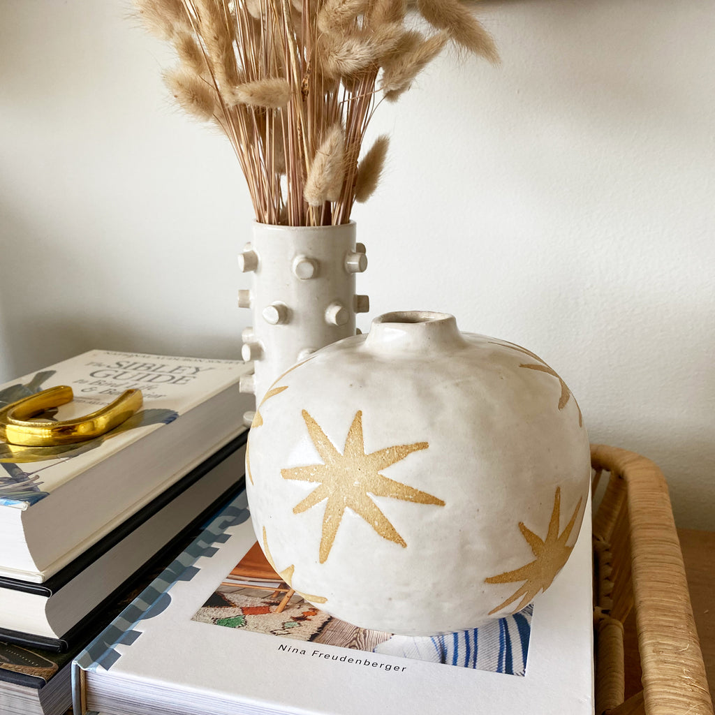 Sun Stars Round Vase - White & Natural